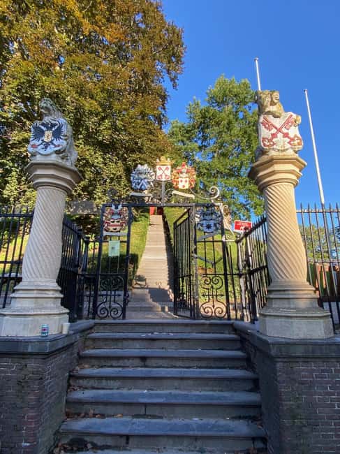 Leiden: Historical and Fun City Tour in German, English, or Dutch - Key points to know before you book