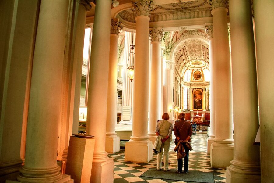 Leipzig: 1.5-Hour Historical Walking Tour in German - The curious questions that keep the walk lively