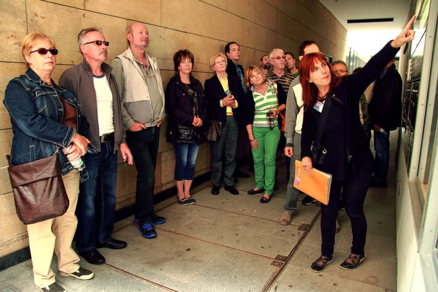 Leipzig: 1.5-Hour Historical Walking Tour in German - Opera House and Gewandhaus: Leipzig’s musical face