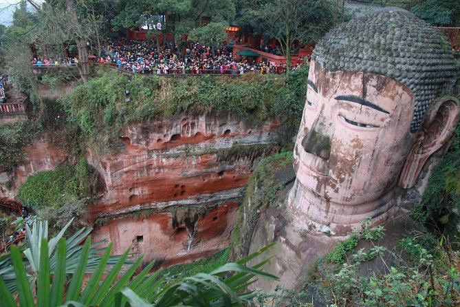 Leshan Giant Buddha and Huanglongxi Ancient Town Day Trip - Why the Leshan Buddha is worth the long ride from Chengdu