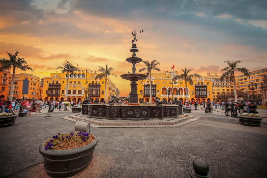 Lima: Historic Downtown, Miraflores & Catacombs Private Tour - Key points to know before booking