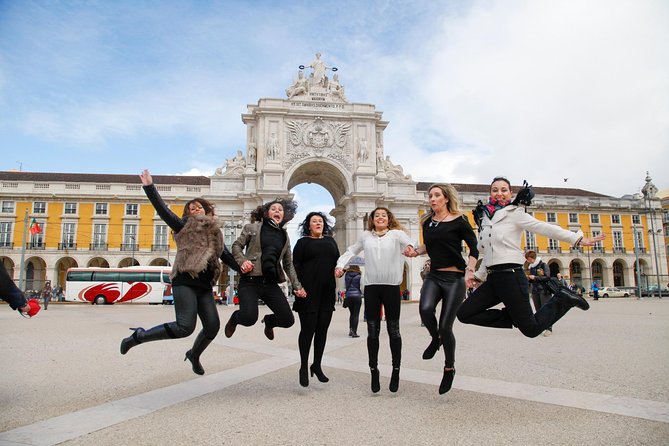 Lisbon Essential Walking Tour: History, Stories and Lifestyle - São Pedro de Alcântara: one of Lisbon’s best city views