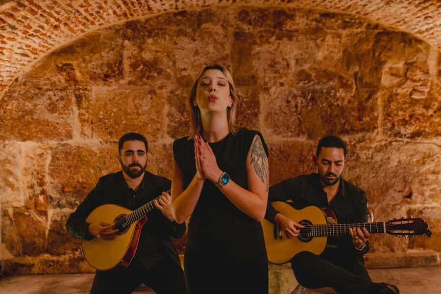 Lisbon: Fado Show and Wine inside Medieval Walls - What the 50-minute performance includes