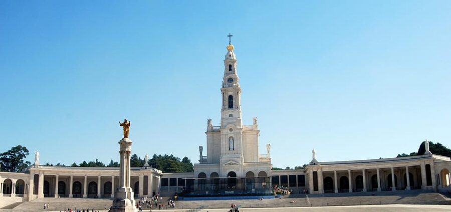 Lisbon: Fátima & Holy Eucaristy Miracle Relic, Spiritual Day - The Basilica of Our Lady of the Rosary