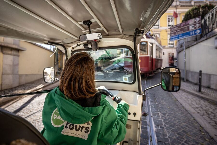 Lisbon: Guided Tuk-Tuk Tour Along the Historic Tram Line 28 - Carmo Square and Lisbon’s turning points