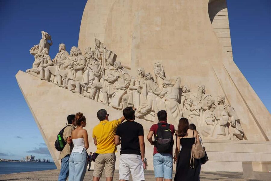 Lisbon: Historical Walking Tour with Jeronimos Monastery - Walking to Belém Tower