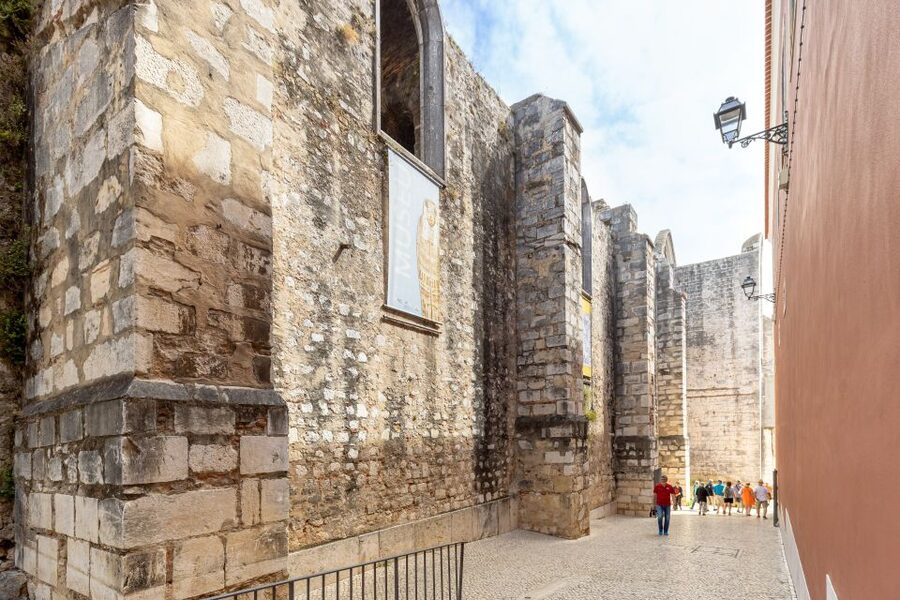 Lisbon: History, Stories and Lifestyle Walking Tour - Lisbon Cathedral closes the historical loop