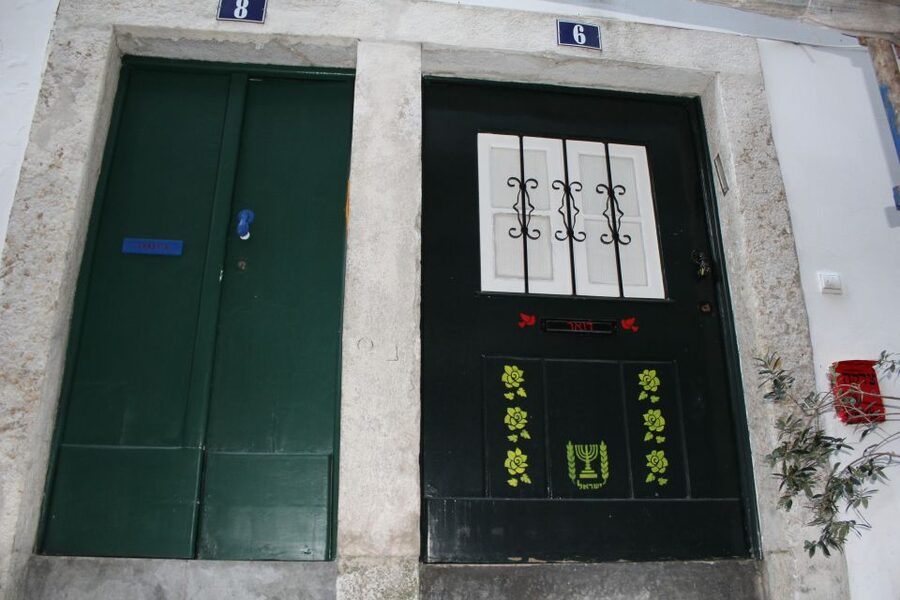 Lisbon: Jewish History in Portugal Guided Walking Tour - Why Lisbon’s Jewish story deserves a full morning