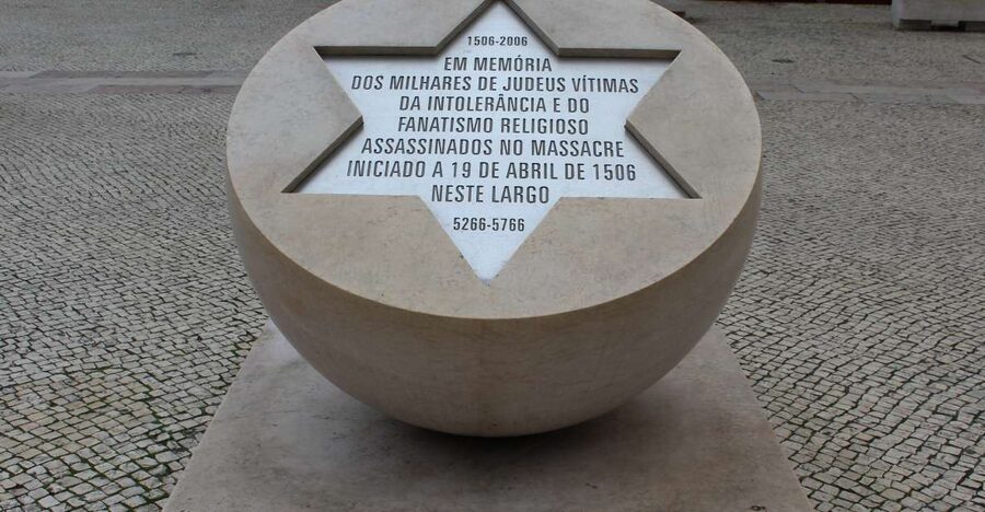 Lisbon: Jewish History in Portugal Guided Walking Tour - Alfama, where the city’s hills meet Jewish memory