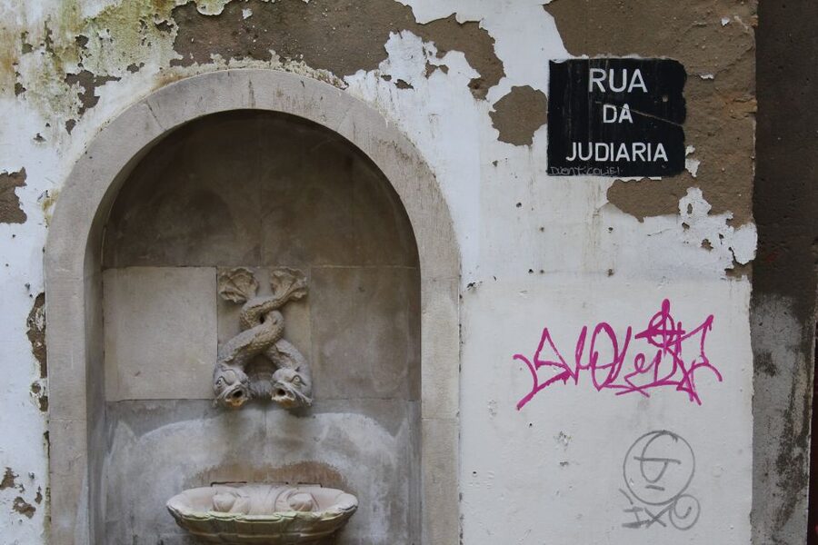 Lisbon: Jewish History in Portugal Guided Walking Tour - Should you book the Jewish History in Portugal walk?