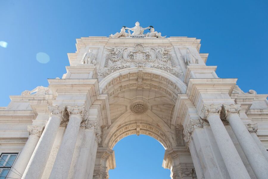 Lisbon: Jewish History Private Tour - Carmo Square and the Carmo Archaeological Museum
