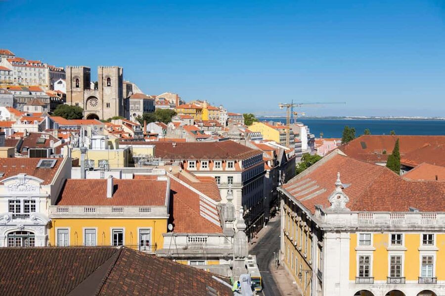 Lisbon: Jewish History Private Tour - The Money Museum and its medieval wall