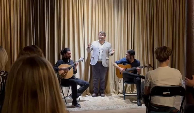Lisbon: Live Fado Show in Historic Alfama with Port Wine - A full 60 minutes, not a brief sample