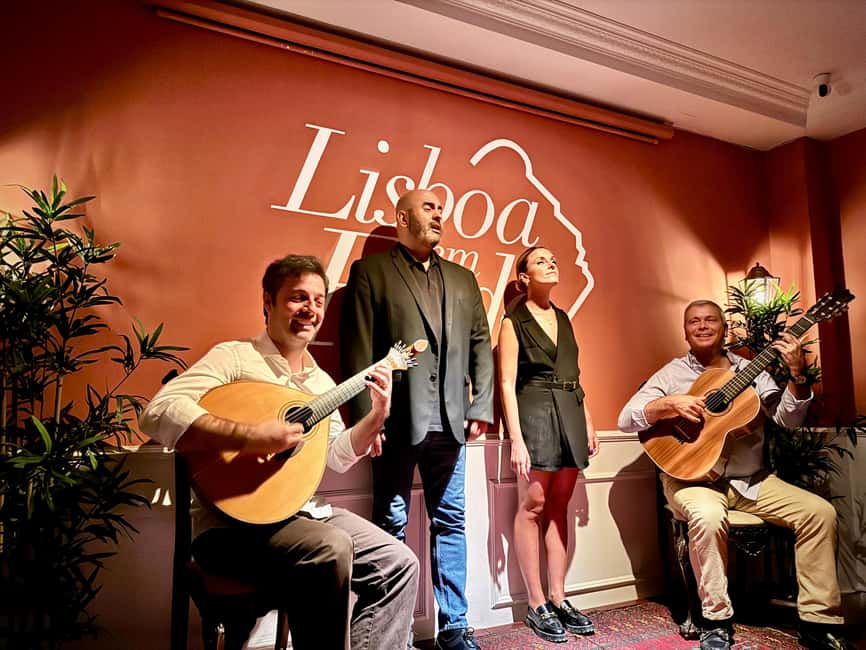 Lisbon: Live Fado Show with Port Wine in Historic Center - Practical details that affect your visit