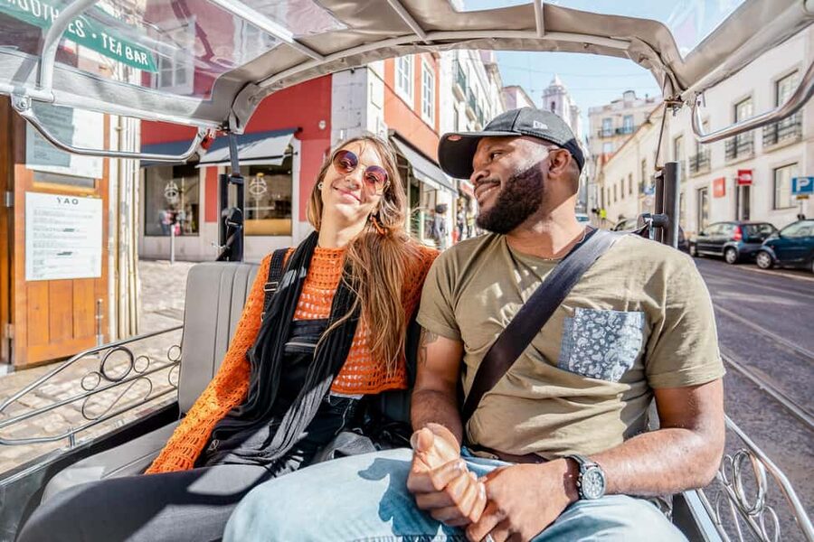 Lisbon on a Tuk Tuk Tour: History & Viewpoints - Portas do Sol and Lisbon’s famous viewpoints