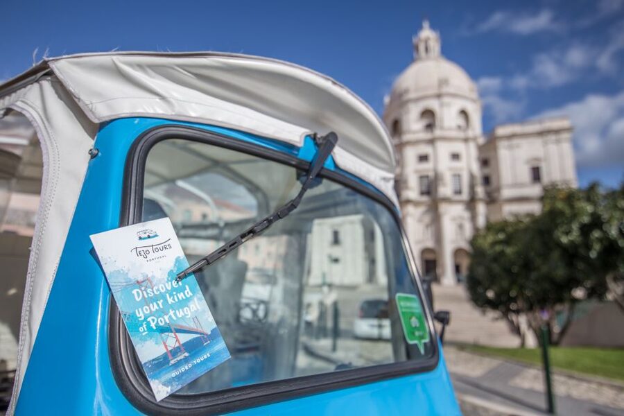 Lisbon: Private Guided Tour of Historical Center by Tuk Tuk - Chiado, theaters, and Lisbon’s central streets