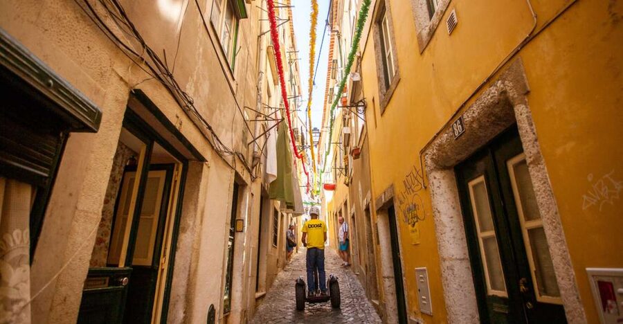 Lisbon: Segway Medieval Tour of Alfama and Mouraria - Alfama reveals the medieval side of Lisbon
