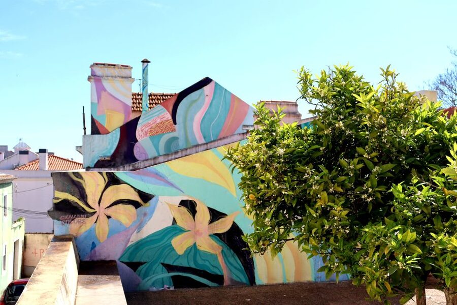 Lisbon: Street Art and Historical Walking Tour - Is $35 a fair price for three hours?