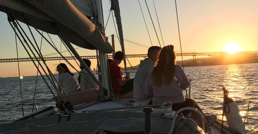 Lisbon Sunset Sailing – Small Group (max 10) Wine & History - Why the Tagus is the right place to see Lisbon