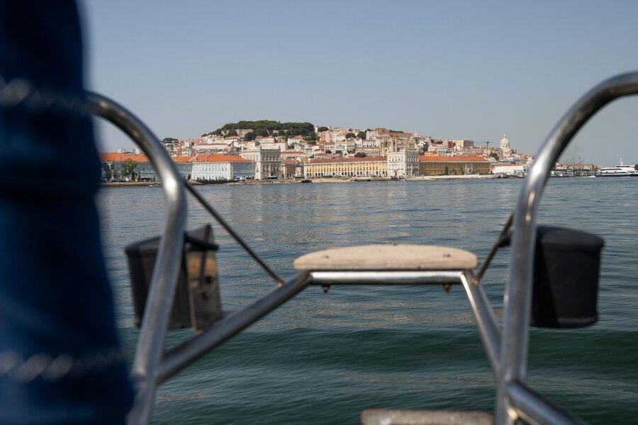 Lisbon: Sunset Sailing with Portuguese Wine and History - Who should book this sail?