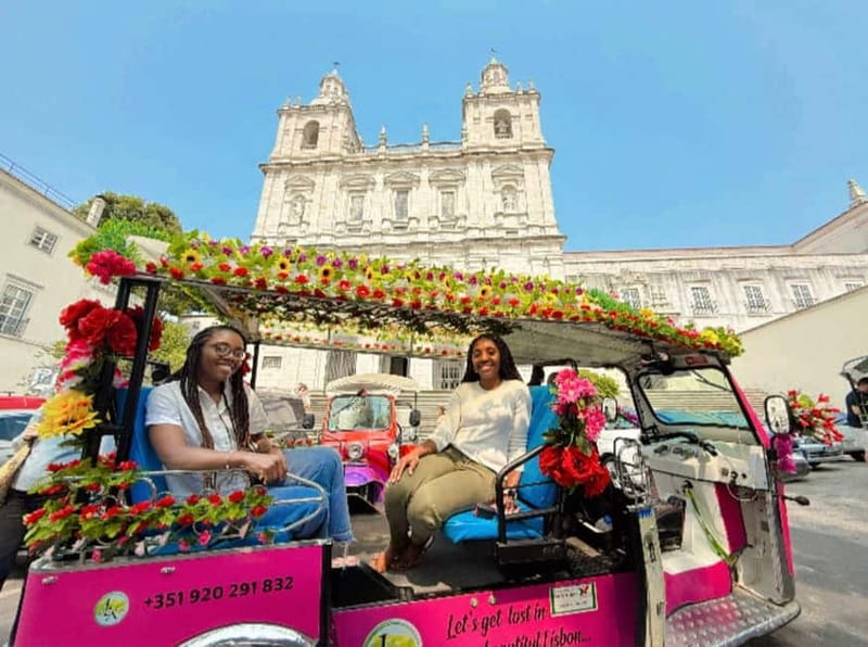 Lisbon: Tuk-Tuk Tour Historical Alfama old town private tour - Starting beside Time Out Market