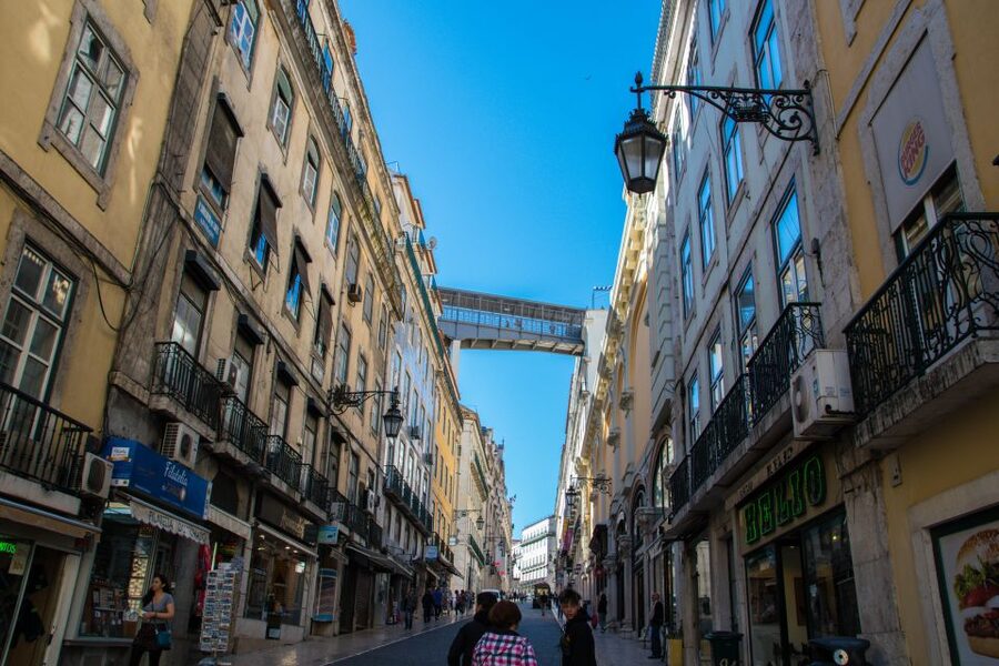 Lisbon with Tukxi: Historical Secrets by Tuk-Tuk - The National Pantheon and São Vicente de Fora