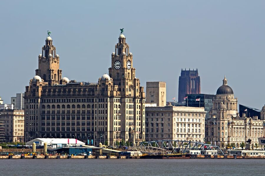 Liverpool: A Walk Through Time: Full History Walking Tour - Liverpool Parish Church Gardens and Chapel Street