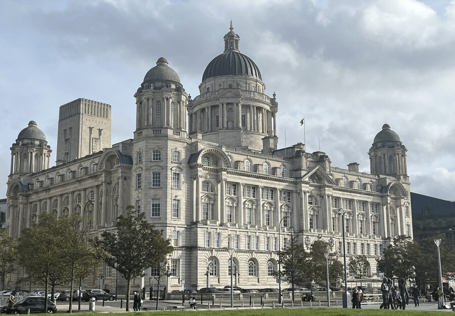 Liverpool: Heritage, History & Culture Guided Walking Tour - The Beatles Statue and Liverpool’s musical side