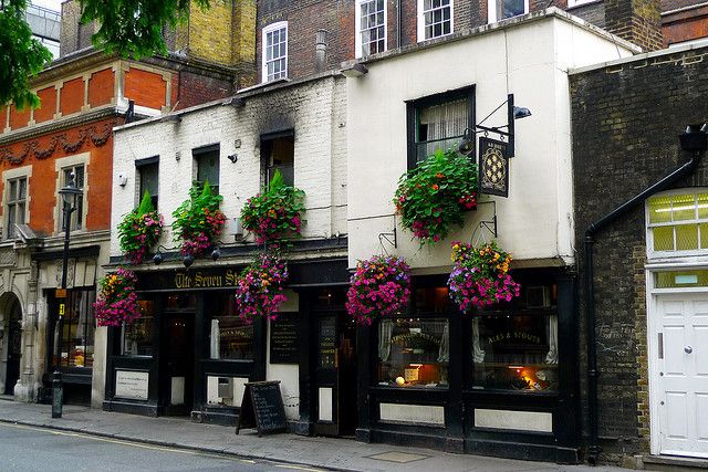 London: 2-Hour Historic Pub Tour - Meeting at Chancery Lane