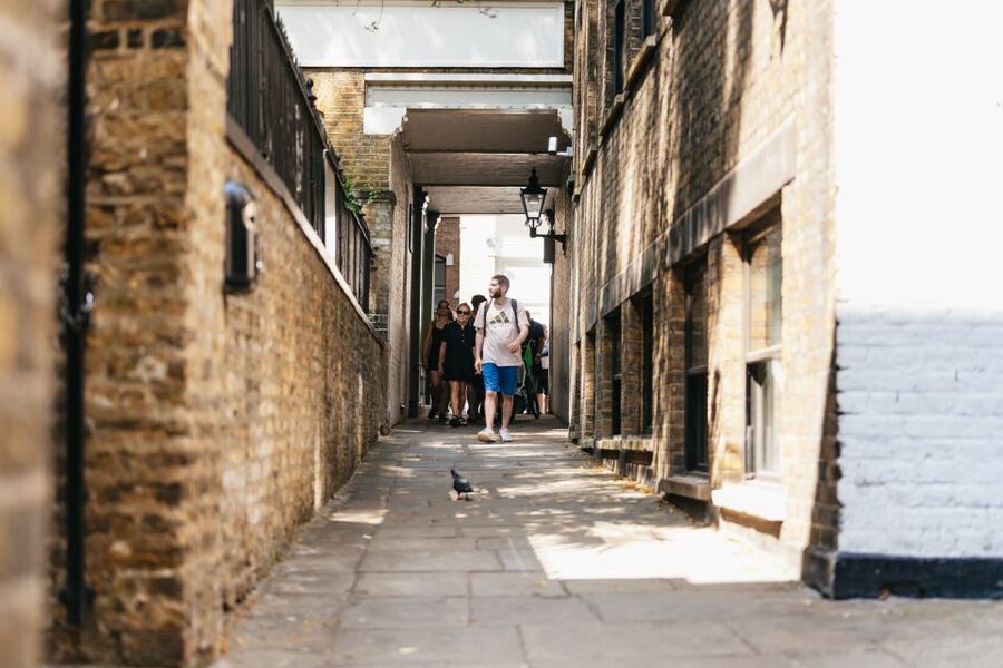 London: Historic Pubs of Central London Walking Tour - At a Glance
