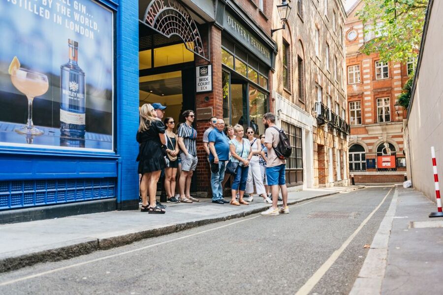 London: Historic Pubs of Central London Walking Tour - Backstreets, Alleys, and the So-Called Street of Shame