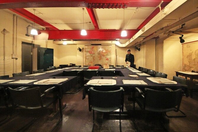 London in WW2 Walking Tour with Churchill War Rooms Visit - Horse Guards Parade and a royal setting