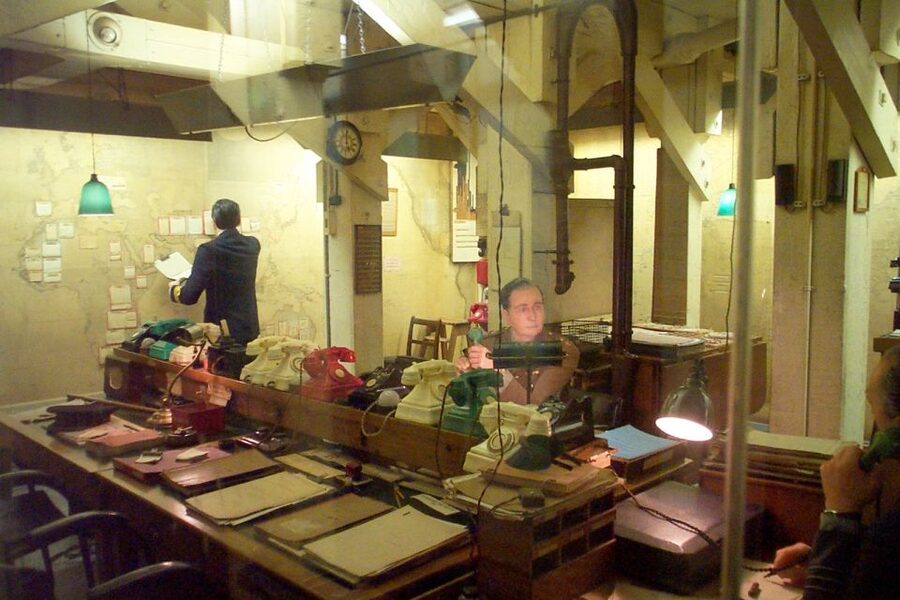 London: London in WW2 and Churchill War Rooms Entrance - How much history do you get in three hours?