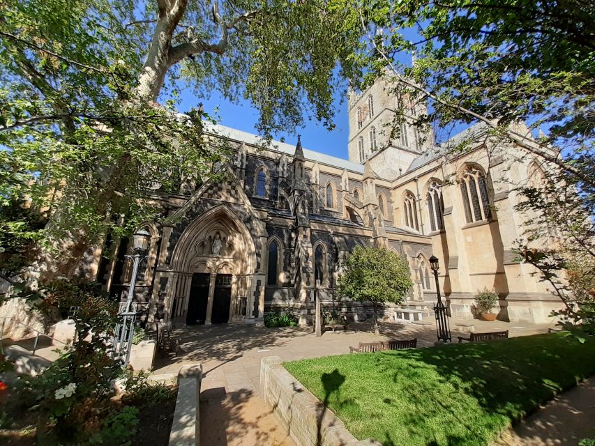 London: Medieval History Walking Tour from The Tower - Southwark Cathedral and the church side of medieval London