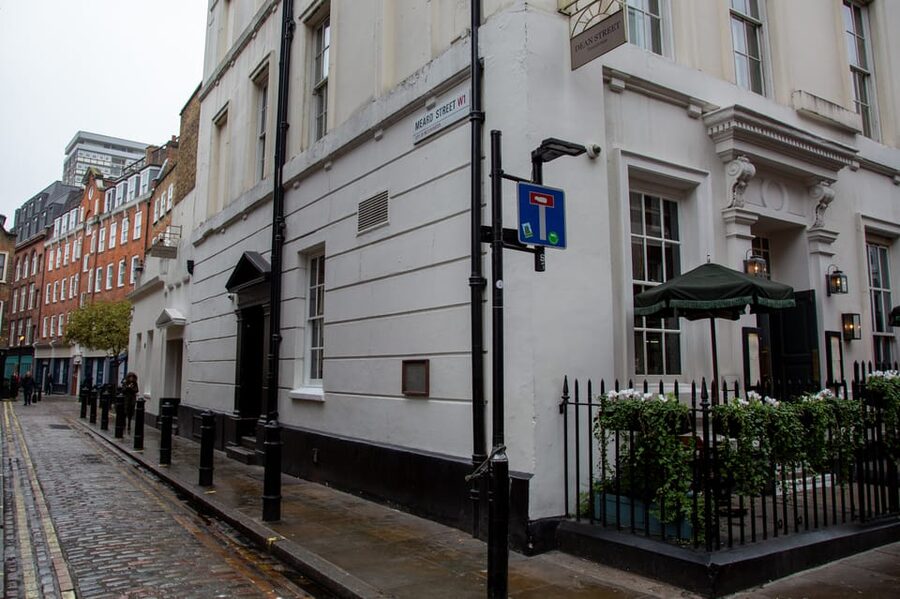 London: Rock 'n' Roll History Tour - Notting Hill, reggae, and the city’s counter-culture