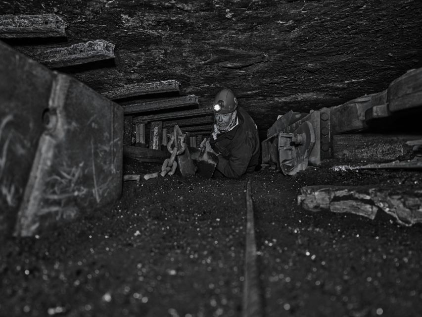 Longyearbyen: Historic Coal Mine Tour at Gruve 3 - Key points to know before you go