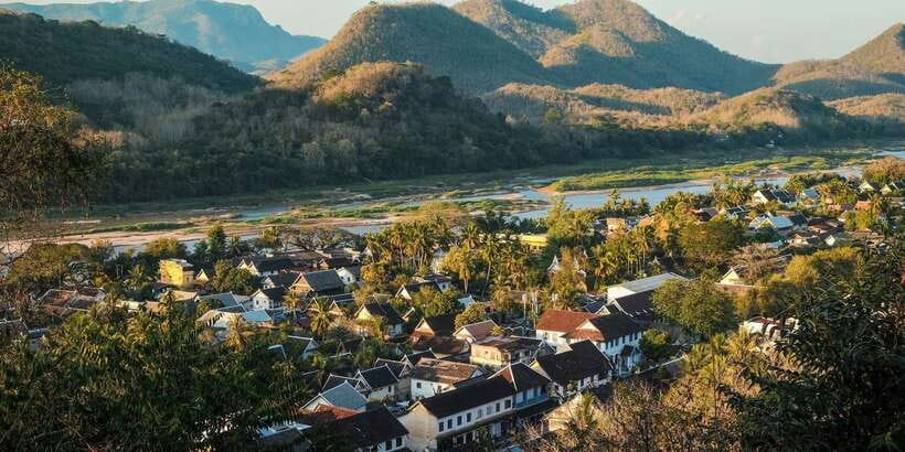 Luang Prabang: UNESCO World Heritage City Highlights Tour - Climbing Phousi Hill for the city view