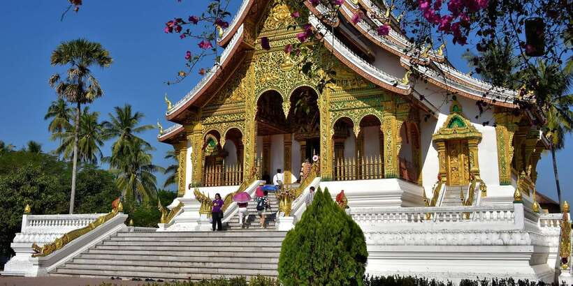 Luang Prabang: UNESCO World Heritage City Highlights Tour - Choosing Kuang Si Falls and the Hmong village