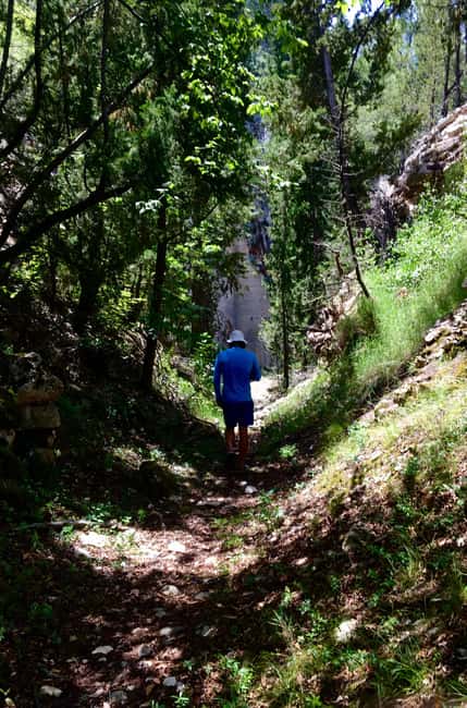 Lumbarda: Half-Day Kayaking and History with Wine delight - Badija’s Franciscan monastery and wild deer