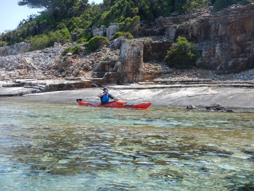 Lumbarda: Half-Day Kayaking and History with Wine delight - What the guides add