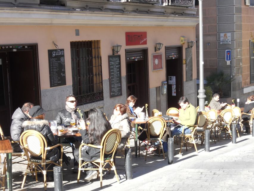 Madrid City Tour: Culture and History - Starting beneath the bear at Puerta del Sol