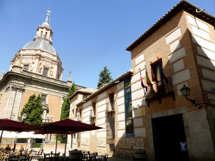 Madrid Historical in French (petit comité & private) - Starting in Madrid’s old center at Puerta Cerrada