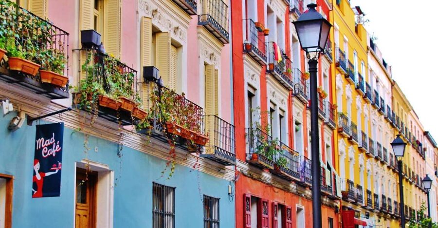 Madrid Historical in French (petit comité & private) - The private La Latina extension
