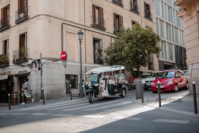 Madrid Historical Tour with Local Guide in Eco Tuk Tuk Private - Puerta de Alcalá and Plaza de Cibeles