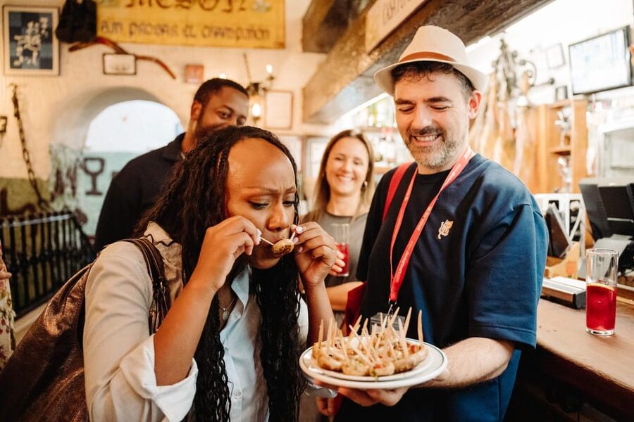 Madrid: Tapas, Taverns & History Tour - Why this Madrid food walk works
