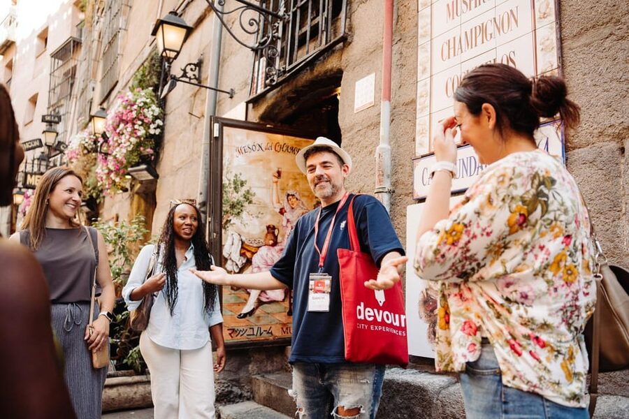 Madrid: Tapas, Taverns & History Tour - La Casa del Abuelo finishes with garlic shrimp