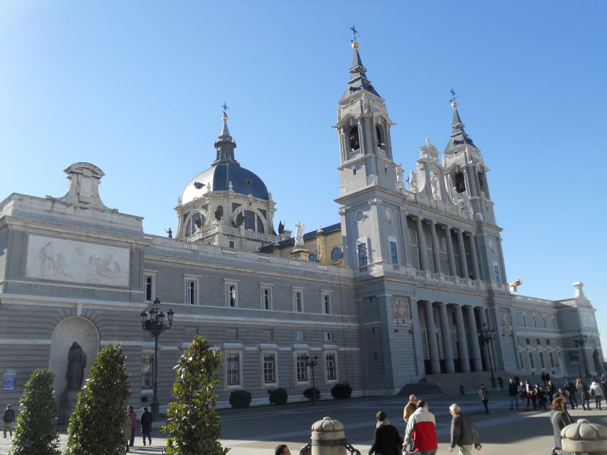 Madrid: Tour of the Historic City Center - Who should book this Madrid walk?