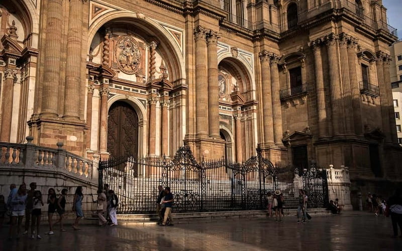 Málaga: 2-Hour Historical Center & Cathedral Tour - Who will enjoy this cathedral and city walk?