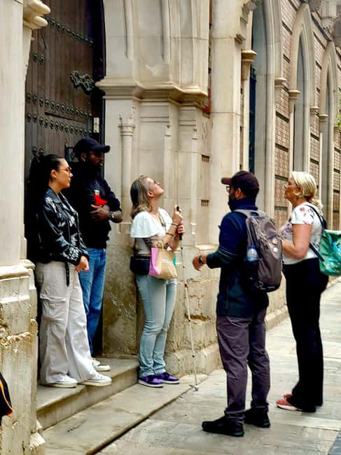 Málaga: 2h Walking Historical Tour–Art, Culture and Legends - Picasso, Calle Granada, and the city’s artistic side