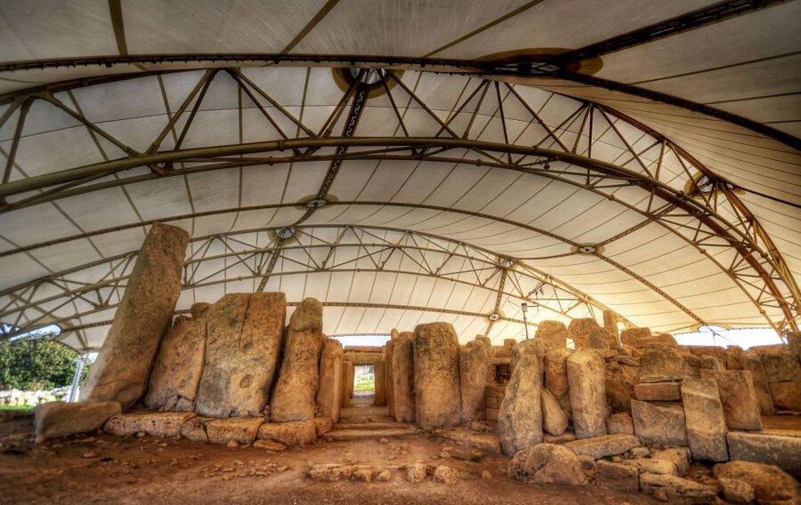 Malta: Prehistoric Temples, Limestone Heritage & Blue Grotto - Guides and language choices